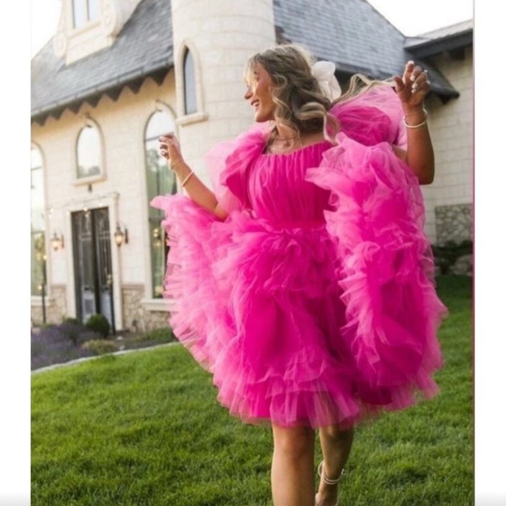 Ivy City Co Vibrant Pink Pixie Tulle Party Dress